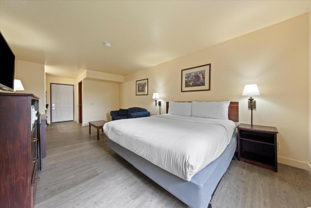 Deluxe Double Room interior